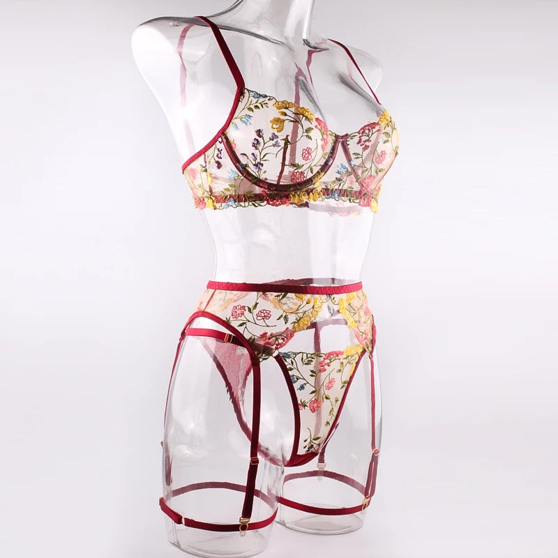 Ellolace Lingerie Sensual Lace Underwear Transparent Embroidery 3-Piece Garters Fancy Beautiful Short Skin Care Kits Intimate