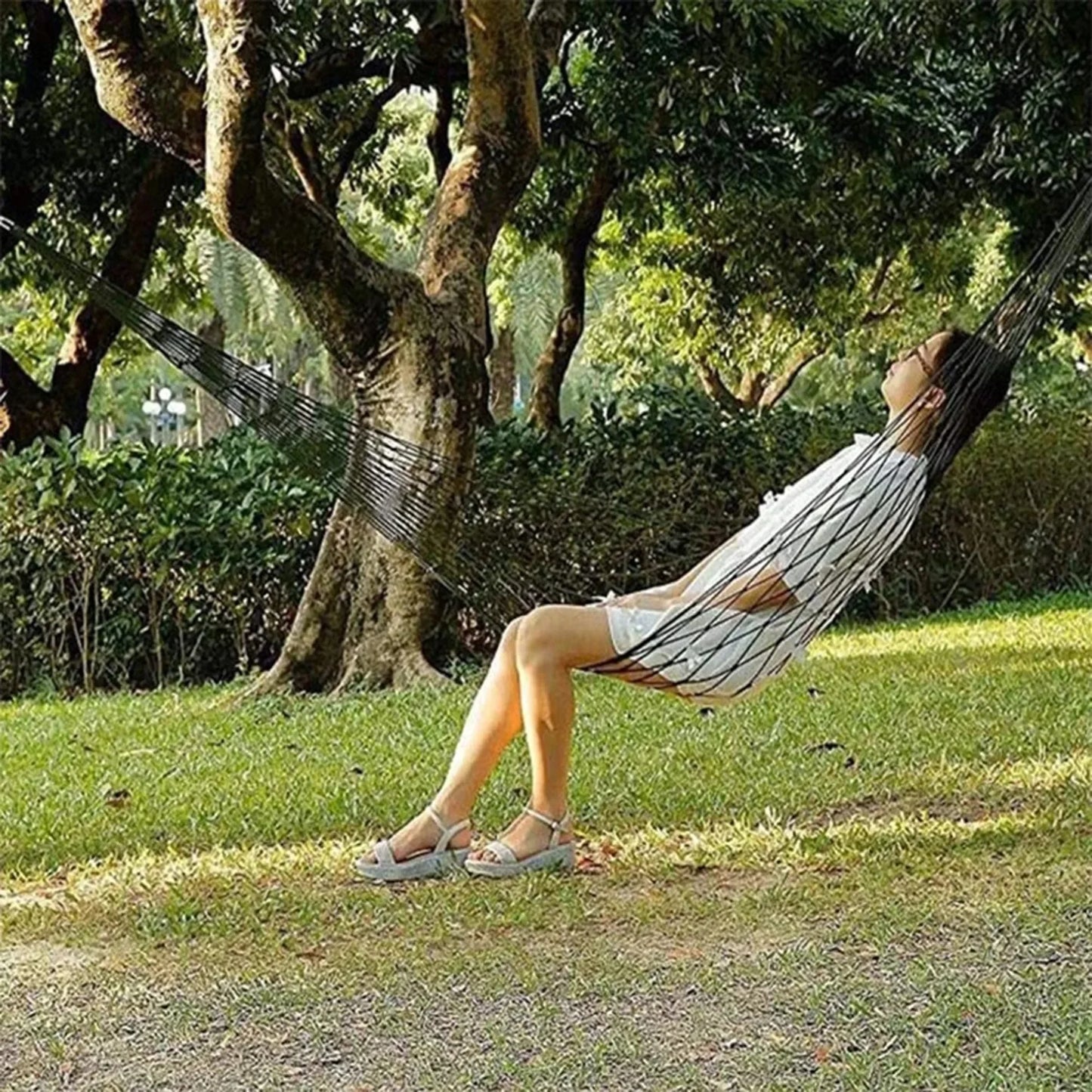 Outdoor Supplies Bold Mesh Hammock Nylon Rope Single Hammock Outdoor Furniture Camping