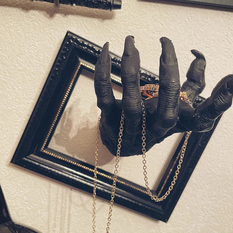Gothic Witch's Hand Statues Creative Resin Ornament Aesthetic Wall Keys Hanging Rack Bag Hangers Wall Art Sculptures Home Decor