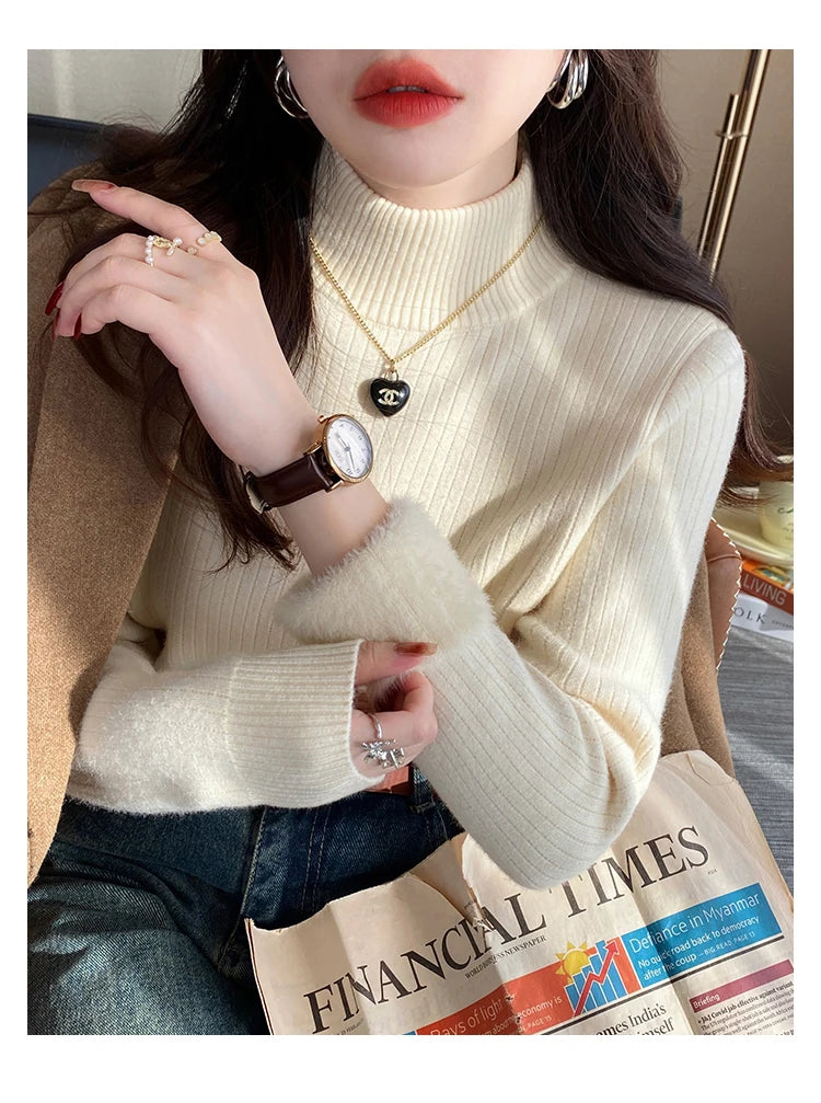 Women's Turtleneck Sweater Winter 2025 Retro Red with Velvet Lining Thickened Inner Wear Thermal Knitting Bottoming Shirt