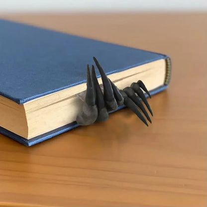 Thriller Devil's Hand Bookmarks Witch Hand Book mark Art Figurines Room Ornament Horror Halloween Decor Gifts For Kids Friend