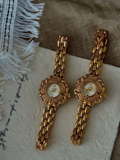 1 Piece of French Golden Retro Camellia Women's Watch, Exquisite, Elegant, Personalized, Fashionable, Classy Waterproof Women's Quartz Watch, Suitable for Daily Wear, Party Vacation Decorative Wrist