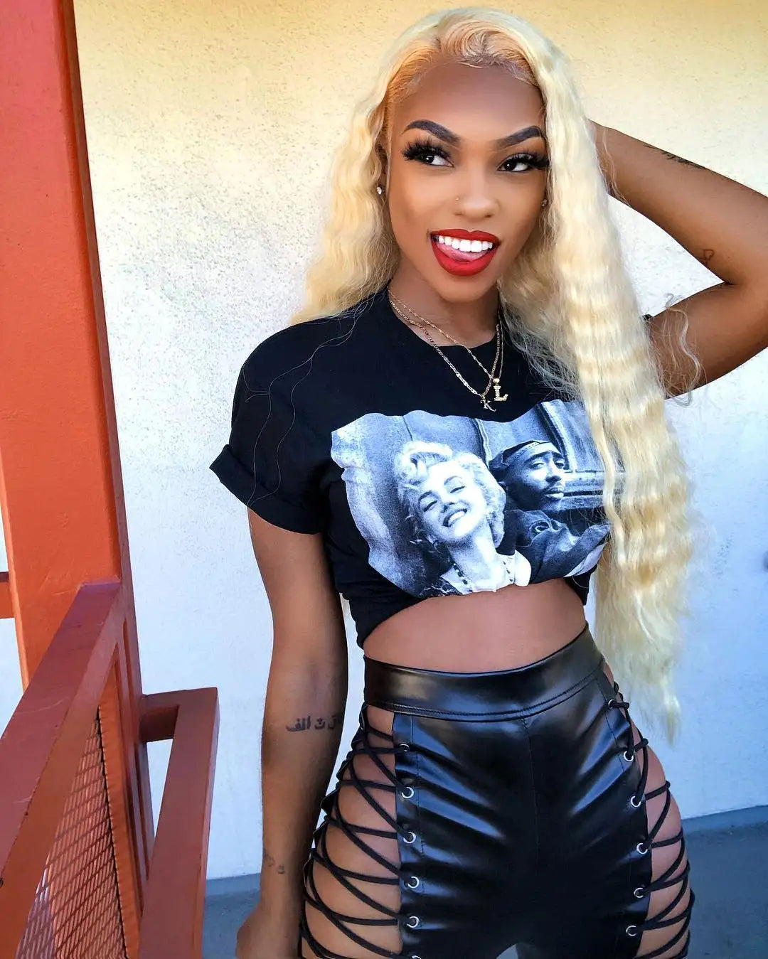 613 Curly Honey Blonde Lace Front Human Hair Wigs Loose Deep Wave 13x6 13×4 HD Water Wave Color Transparent Lace Frontal Wigs