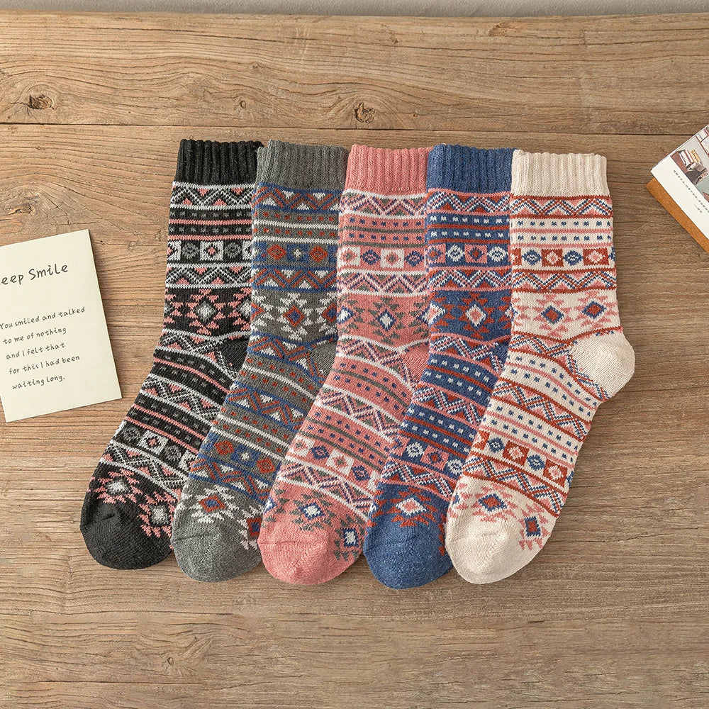 5Pairs New Design Witner Socks Thick Warm Christmas Socks Man Women Couple Socks Free Size 9022