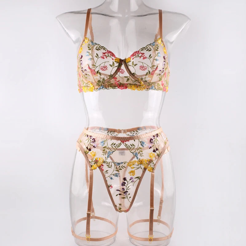 Ellolace Lingerie Sensual Lace Underwear Transparent Embroidery 3-Piece Garters Fancy Beautiful Short Skin Care Kits Intimate