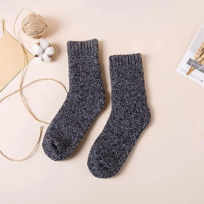 3/5 Pairs Men Solid Color Socks Are Fashionable Simple Versatile Winter Socks Are Soft Comfortable Lightweight Casual In Length