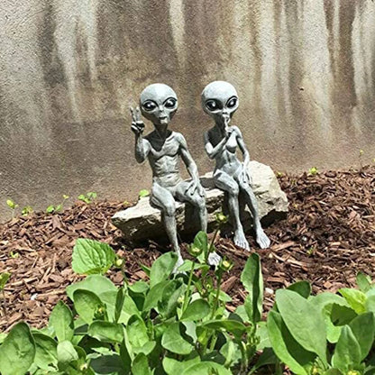 New Outer Space Alien Statue Martians Garden Figurine Set  Yard & Garden Decors Outdoor Courtyard Ornaments