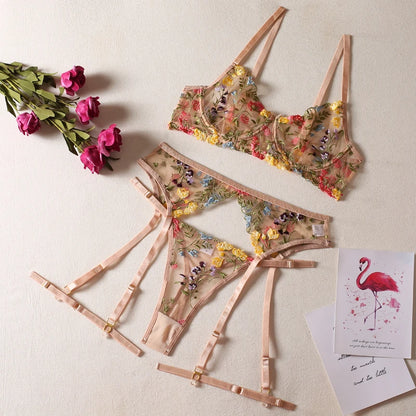 Ellolace Lingerie Sensual Lace Underwear Transparent Embroidery 3-Piece Garters Fancy Beautiful Short Skin Care Kits Intimate