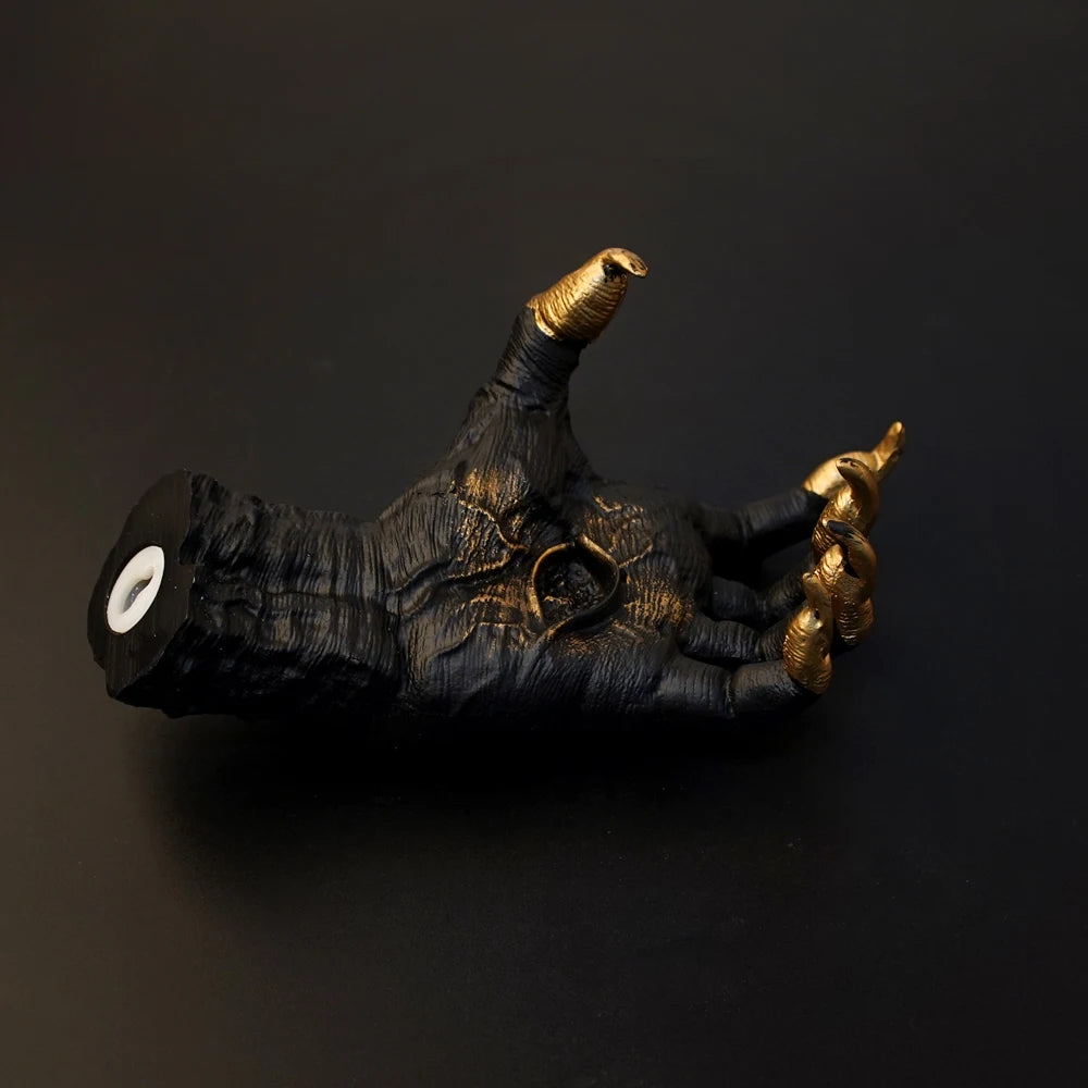 Gothic Witch's Hand Statues Creative Resin Ornament Aesthetic Wall Keys Hanging Rack Bag Hangers Wall Art Sculptures Home Decor