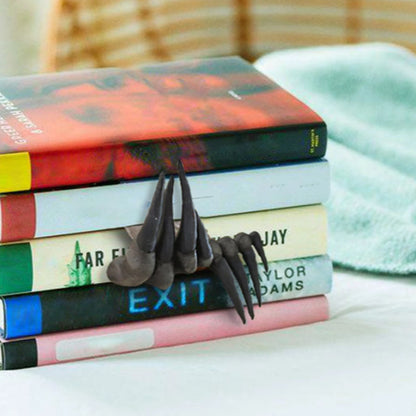 Thriller Devil's Hand Bookmarks Witch Hand Book mark Art Figurines Room Ornament Horror Halloween Decor Gifts For Kids Friend