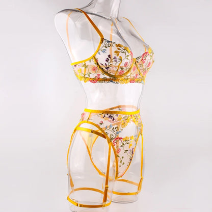 Ellolace Lingerie Sensual Lace Underwear Transparent Embroidery 3-Piece Garters Fancy Beautiful Short Skin Care Kits Intimate