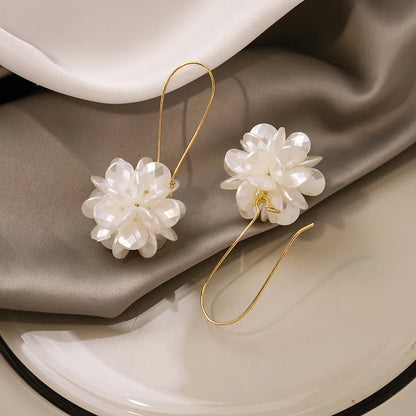 ZAKOL Korean Fashion Imitation Shell Dangle Earrings White Crystal Zirconia Flower Bridal Earring Party Accessories for Women