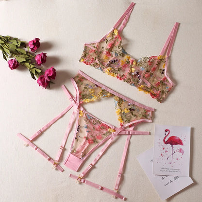 Ellolace Lingerie Sensual Lace Underwear Transparent Embroidery 3-Piece Garters Fancy Beautiful Short Skin Care Kits Intimate