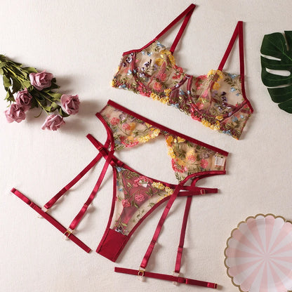 Ellolace Lingerie Sensual Lace Underwear Transparent Embroidery 3-Piece Garters Fancy Beautiful Short Skin Care Kits Intimate