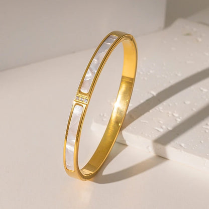 Europe And The United States Hot Stainless Steel Four-leaf Clover Lucky Bracelet Fashion Women's Nail Bracelet Gold Bangles