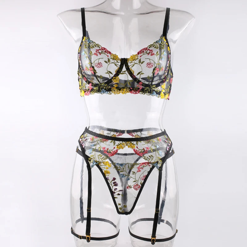 Ellolace Lingerie Sensual Lace Underwear Transparent Embroidery 3-Piece Garters Fancy Beautiful Short Skin Care Kits Intimate