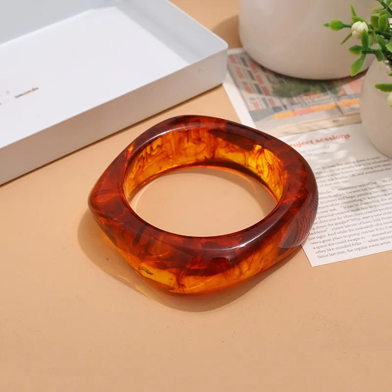 KMVEXO Vintage Punk Brown Coffee Thick Resin Acrylic Smudging Bangles Geometric Irregular Bangle Bracelets For Women Men Jewelry