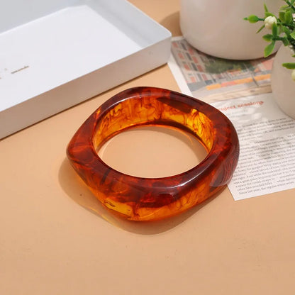 KMVEXO Vintage Punk Brown Coffee Thick Resin Acrylic Smudging Bangles Geometric Irregular Bangle Bracelets For Women Men Jewelry
