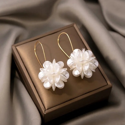ZAKOL Korean Fashion Imitation Shell Dangle Earrings White Crystal Zirconia Flower Bridal Earring Party Accessories for Women