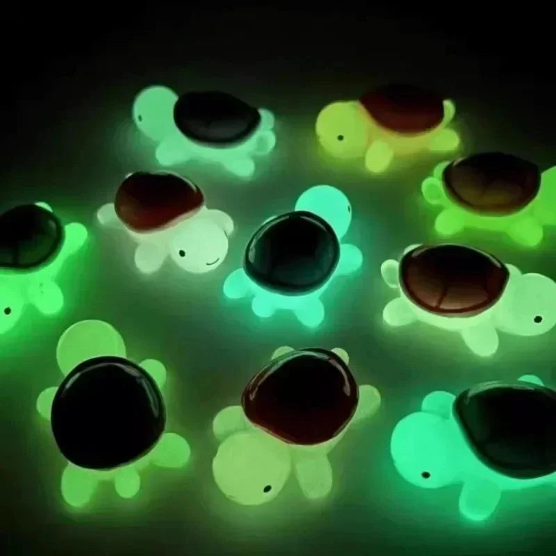 50 Pcs Cute Mini Luminous Turtle Ornaments Glowing in The Dark Miniatures Turtle Micro Landscape Kids Toys Home Decor Gift