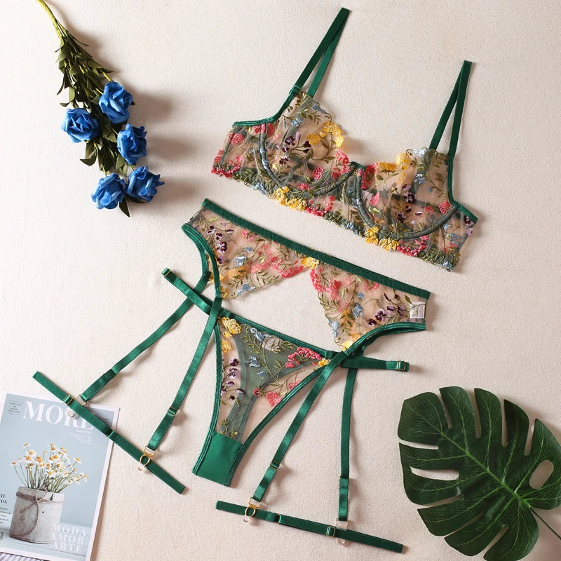 Ellolace Lingerie Sensual Lace Underwear Transparent Embroidery 3-Piece Garters Fancy Beautiful Short Skin Care Kits Intimate