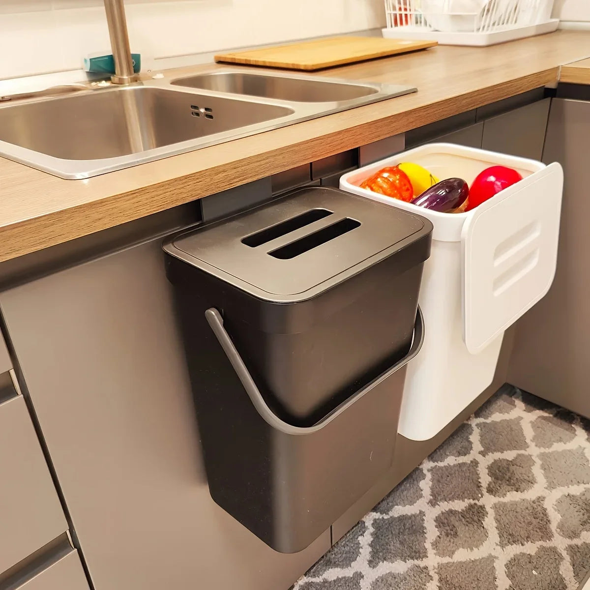 Food Waste Basket Bin for Kitchen, Small Countertop Compost Bin with Lid,Odor-Free Food Scrap Container,Wall Mounted Garbage Can