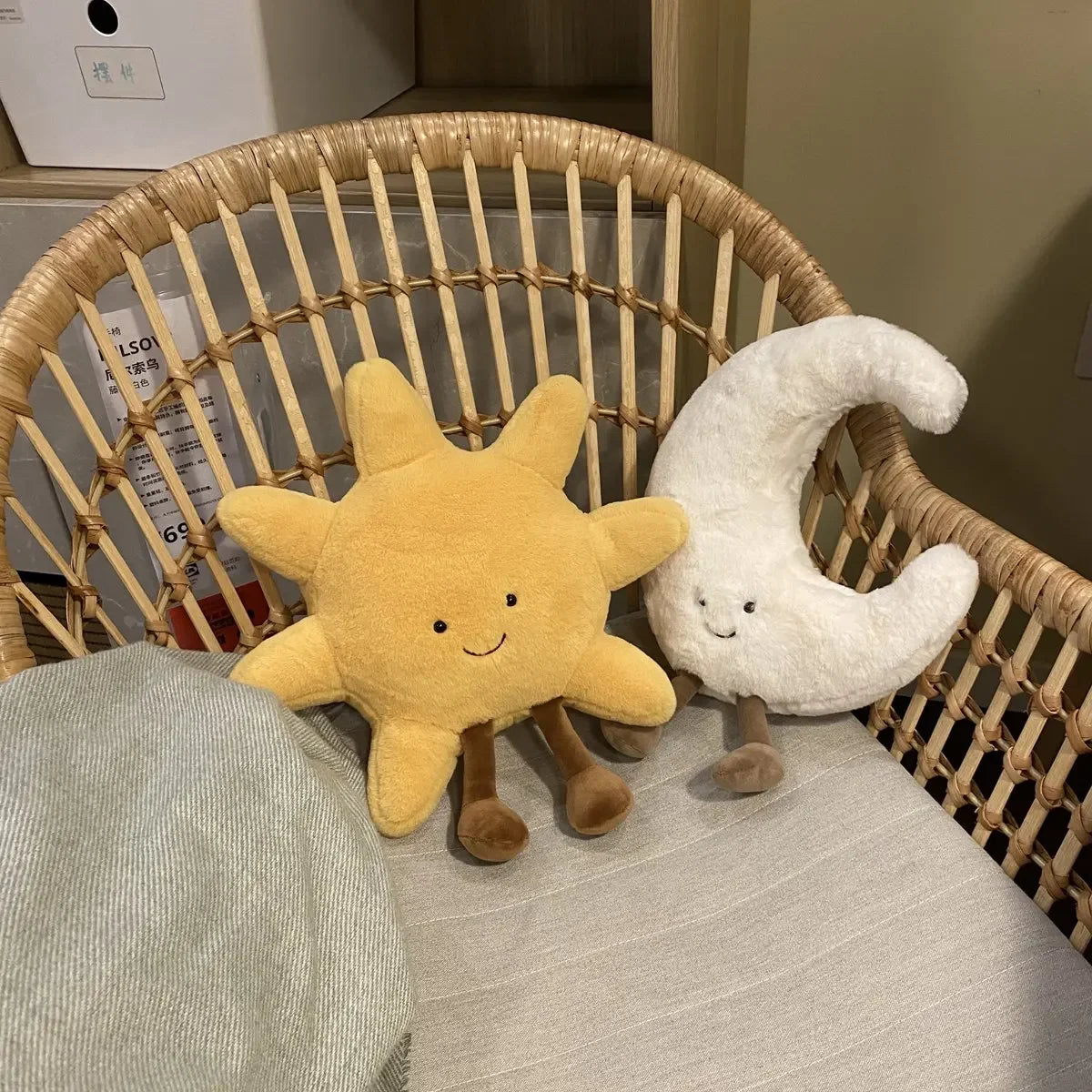 High Quality Smile Face Moon Yellow Sun Plushie Cushion Stuffed Cute Weather Plush Toy for Kid Bedroom Decor Sofa Throw Pillow