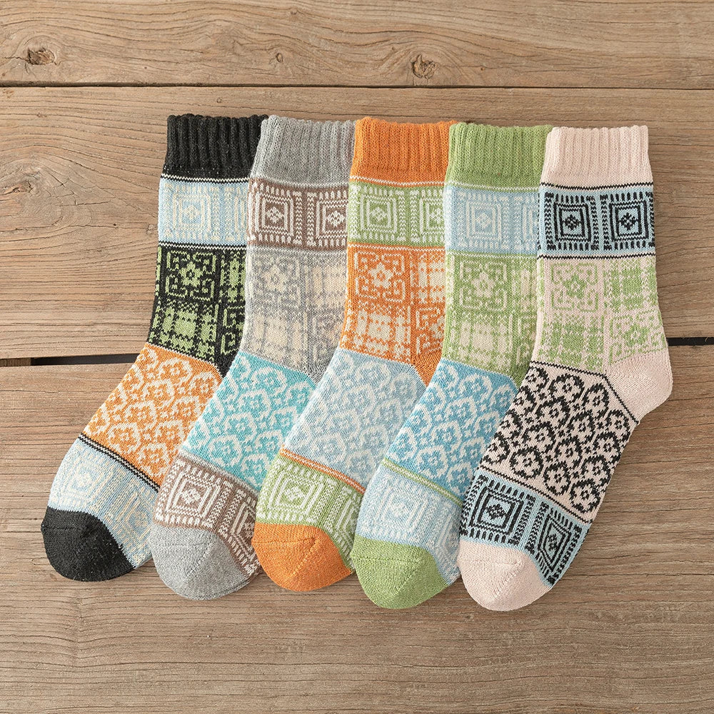 5Pairs New Design Witner Socks Thick Warm Christmas Socks Man Women Couple Socks Free Size 9022