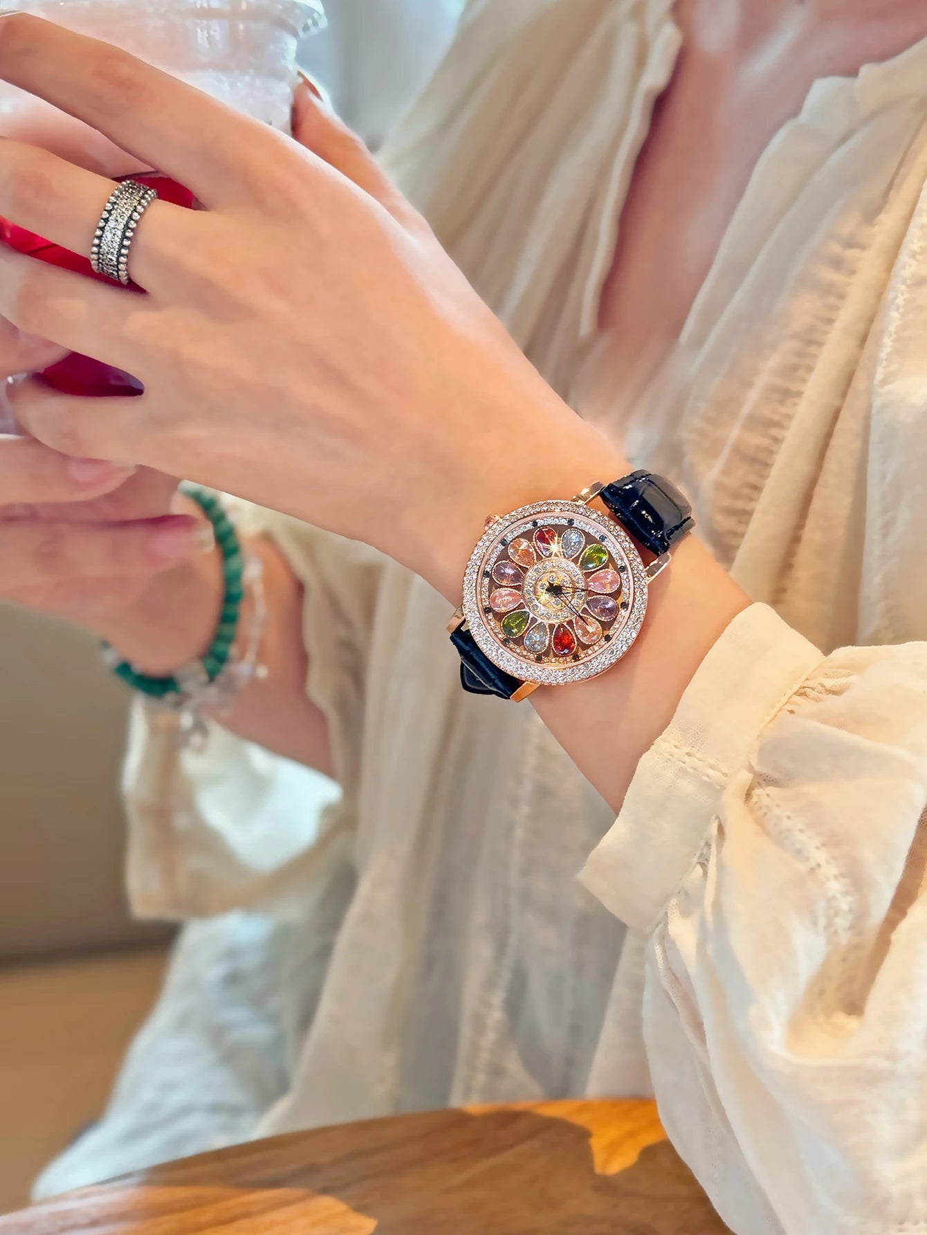 1pc Dazzling And Fashionable Women's Quartz Watch With Colorful Rhinestone Inlay, Featuring An Alluring Rotatable Dial, Durable