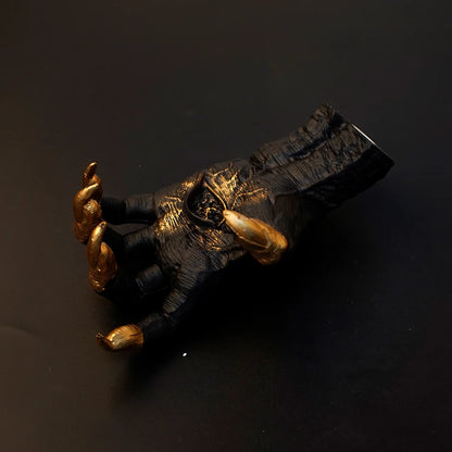 Gothic Witch's Hand Statues Creative Resin Ornament Aesthetic Wall Keys Hanging Rack Bag Hangers Wall Art Sculptures Home Decor