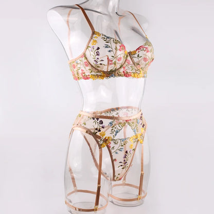 Ellolace Lingerie Sensual Lace Underwear Transparent Embroidery 3-Piece Garters Fancy Beautiful Short Skin Care Kits Intimate