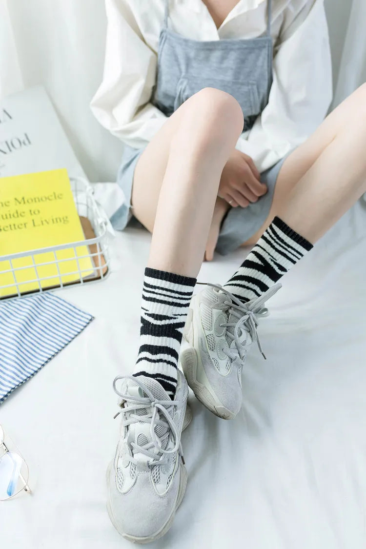 1 Pair Women's Cartoon Casual Cotton Harajuku  Skateboard Socks