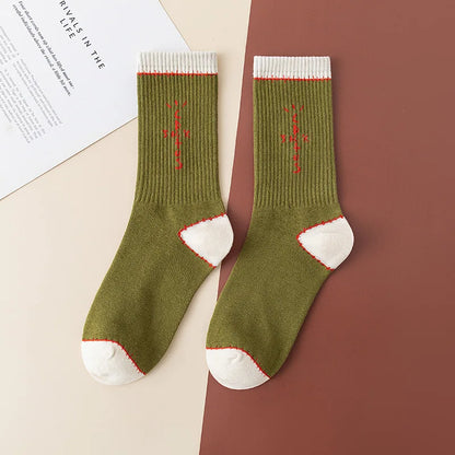 Mid Tube Cotton Socks for Sports Skateboarding with Unique Ghost Face Role-playing Design colour socks