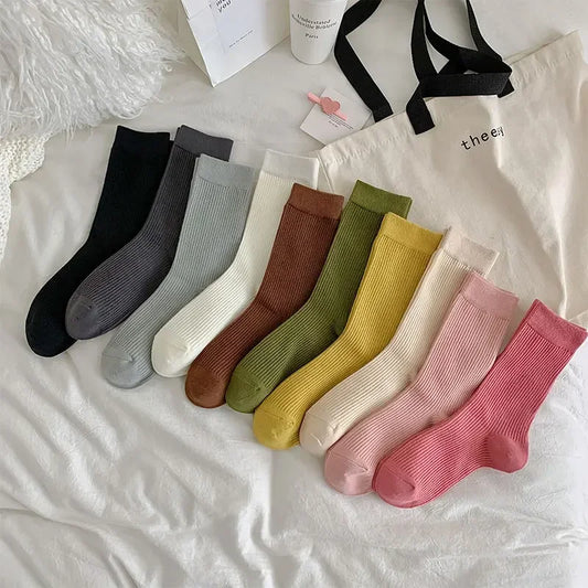 Women Solid Color Socks Casual Cotton Breatable Harajuku Streetwear Sports Socks Fashion School Girls Black White Socks