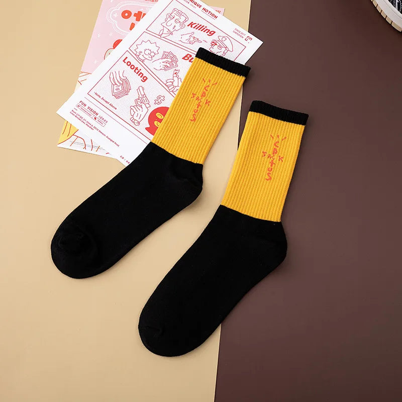 Mid Tube Cotton Socks for Sports Skateboarding with Unique Ghost Face Role-playing Design colour socks