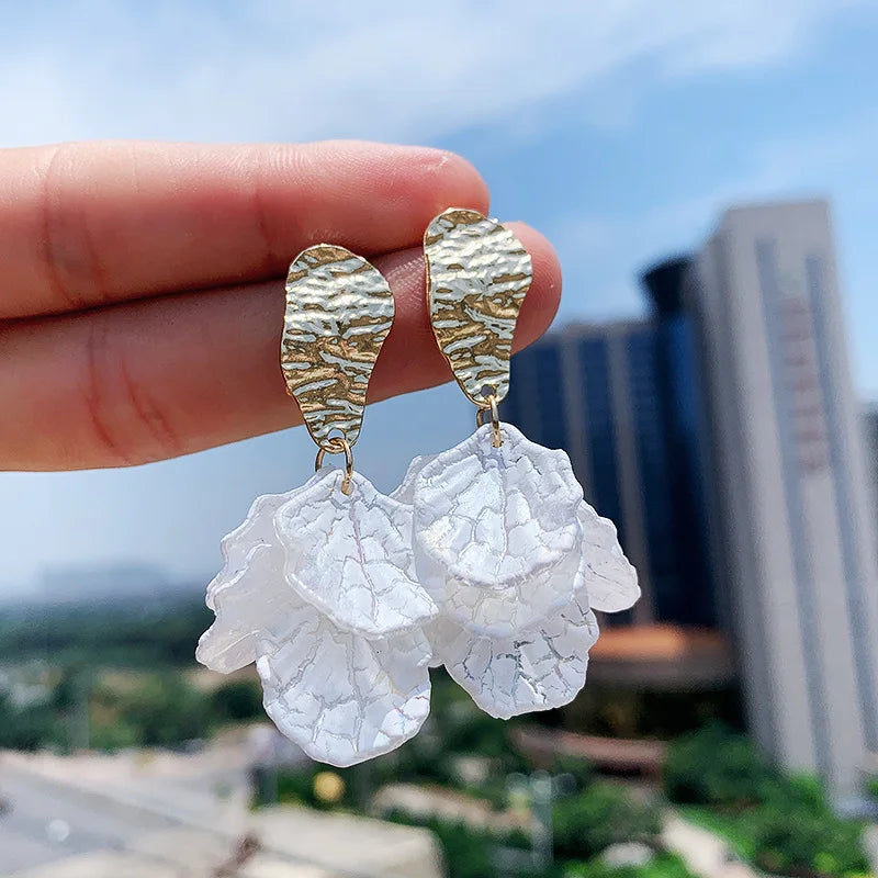 ZAKOL Korean Fashion Imitation Shell Dangle Earrings White Crystal Zirconia Flower Bridal Earring Party Accessories for Women