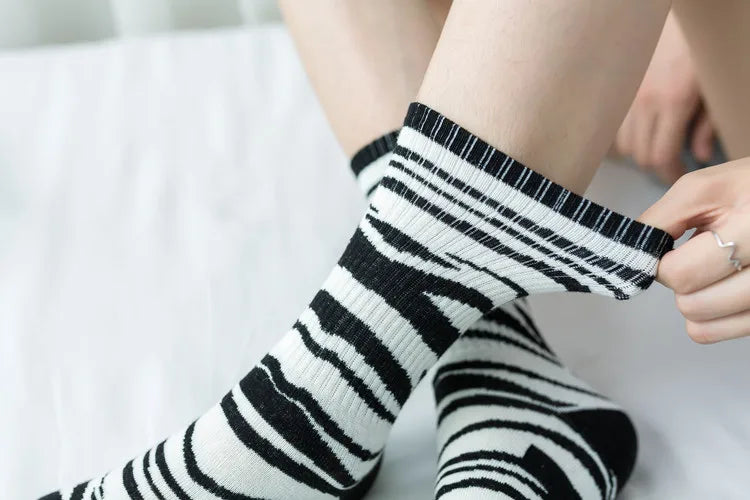 1 Pair Women's Cartoon Casual Cotton Harajuku  Skateboard Socks